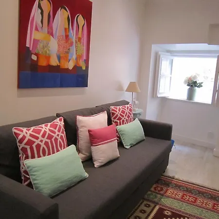 Alfama Shabby Chic Flat-3