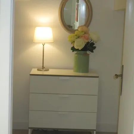 Alfama Shabby Chic Flat-2