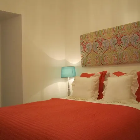 Alfama Shabby Chic Flat-3